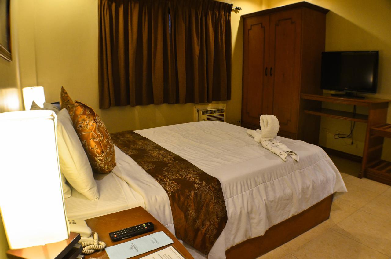 Subic Waterfront Resort And Hotel Εξωτερικό φωτογραφία