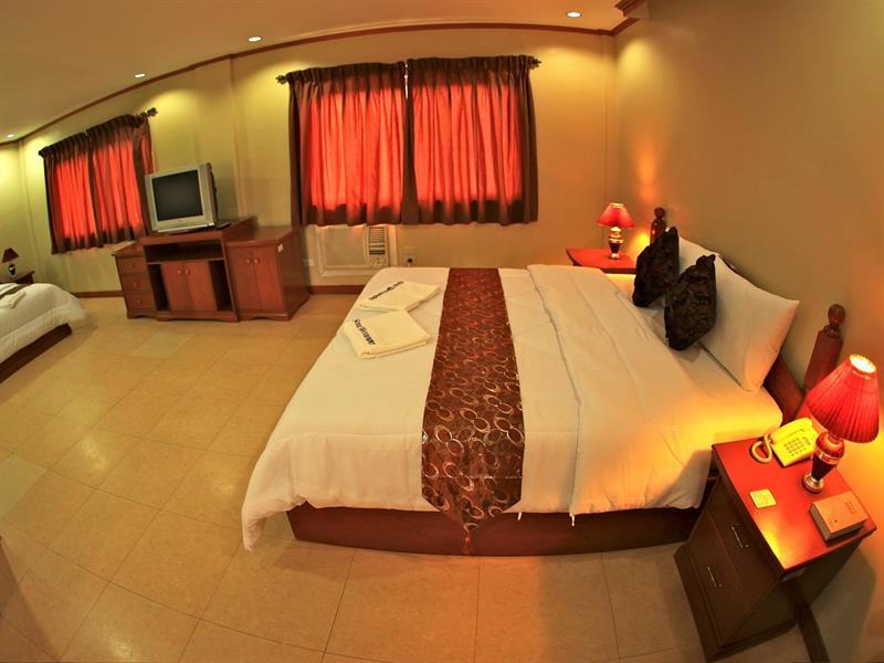 Subic Waterfront Resort And Hotel Εξωτερικό φωτογραφία